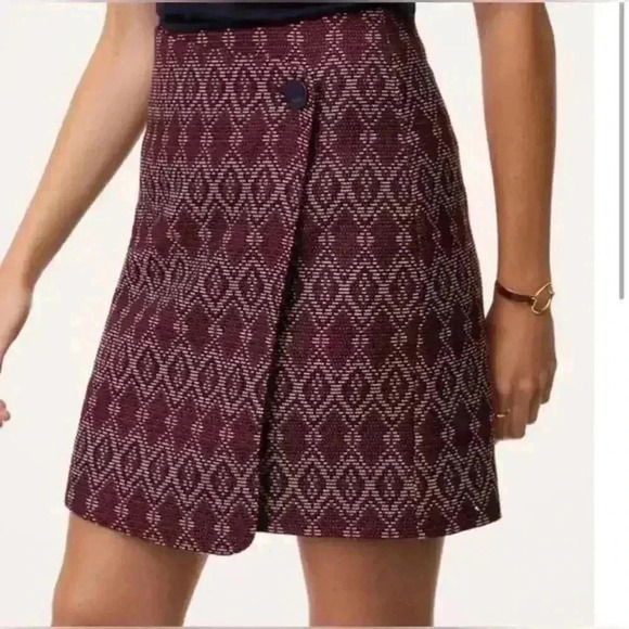 Loft Faux Wrap Burgundy Tapestry Mini Skirt‎ Textured Lined Size 6 - Picture 1 of 10